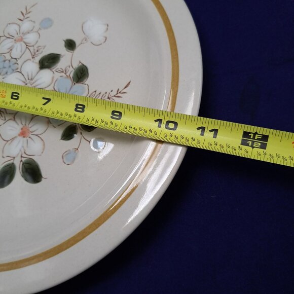 Kingsbury Stoneware Collection Autumn Flowers Hand Painted Plate - Picture 7 of 9